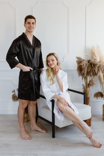 szlafroki dla pary biały i czarny haft na piersi