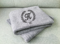 ręcznik do twarzy jasnoszary z haftem