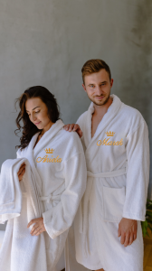 Zestaw szlafroków frotte Queen i King z haftem korony i imion na piersi