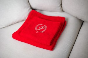 Zestaw prezentowy na urodziny, rocznicę - komplet ręczników personalizowanych z haftem