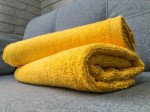 Klasyczny ręcznik łazienkowy z haftem (100x50) żółty
